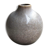 Round vase