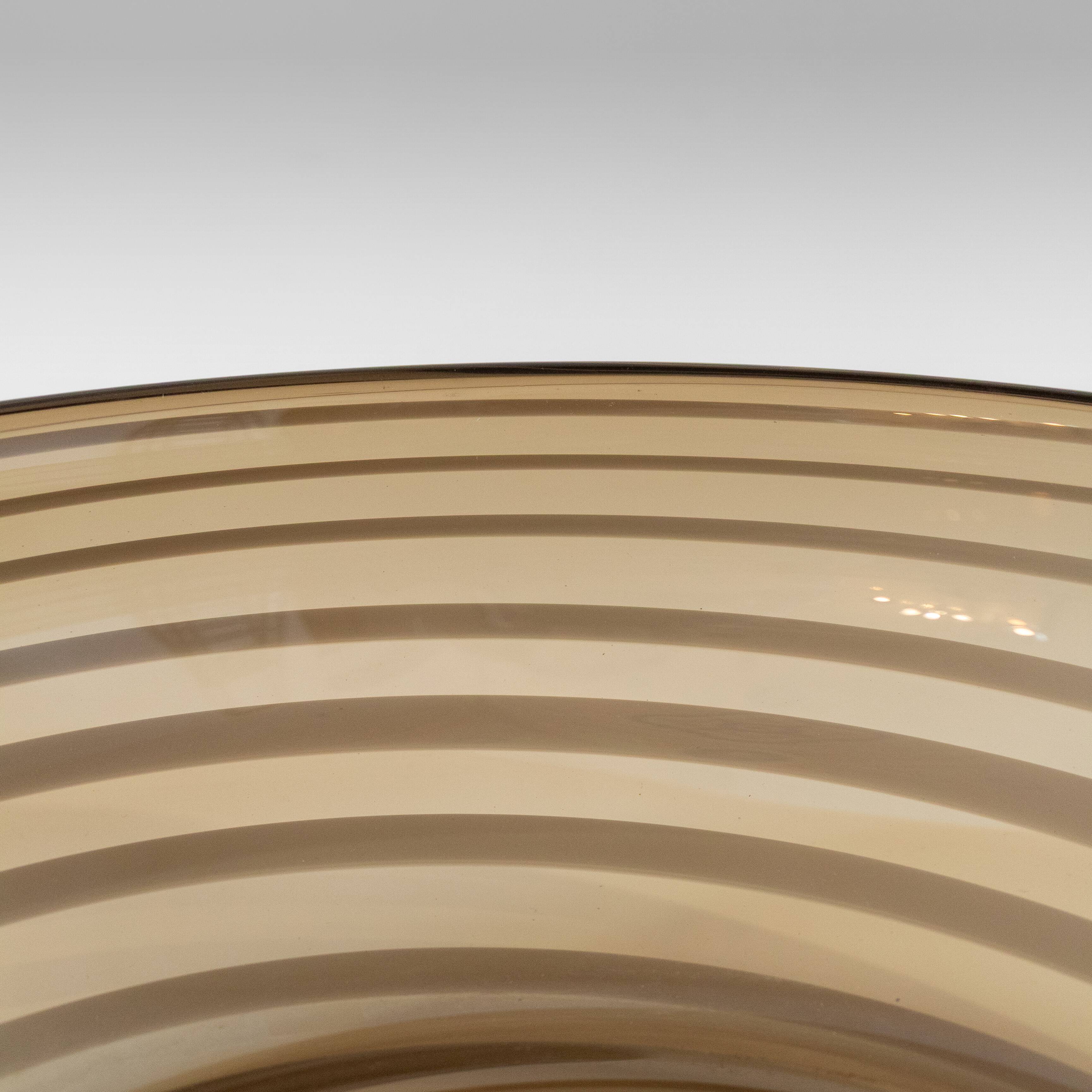Vase central en verre