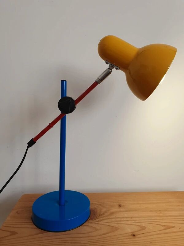 Memphis balance lamp