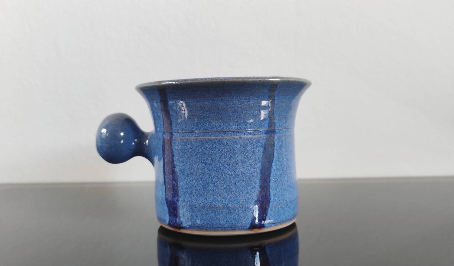 Tasse /  bolle vintage en grès émaillé, signé