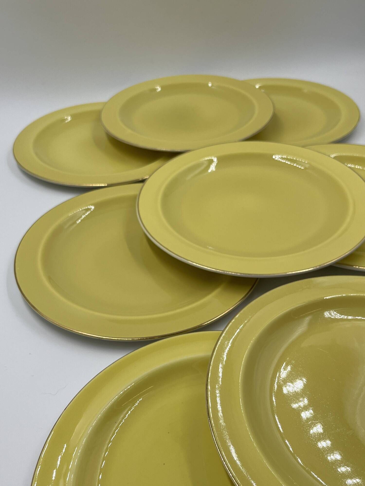 Keralux Boch earthenware plates