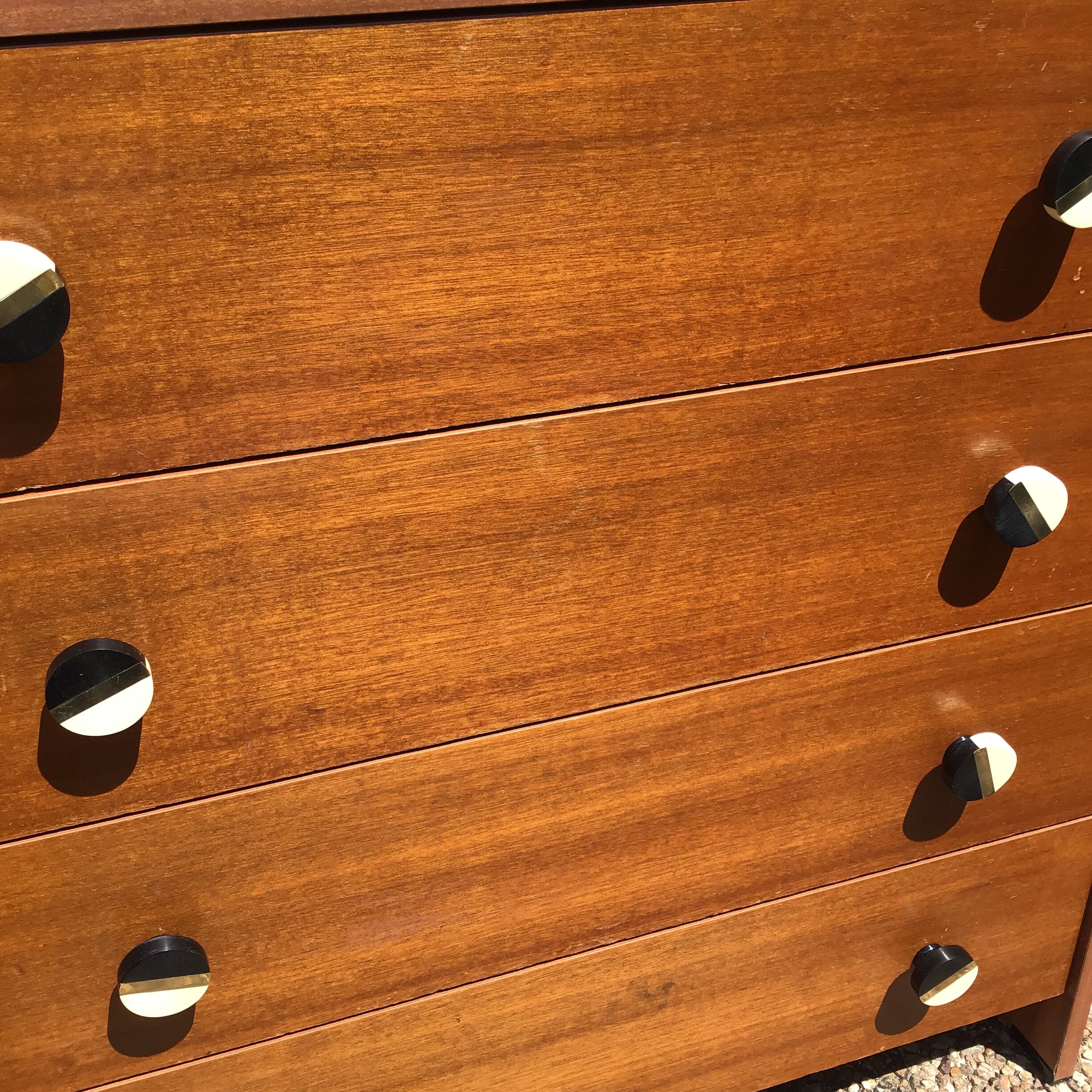 Commode vintage
