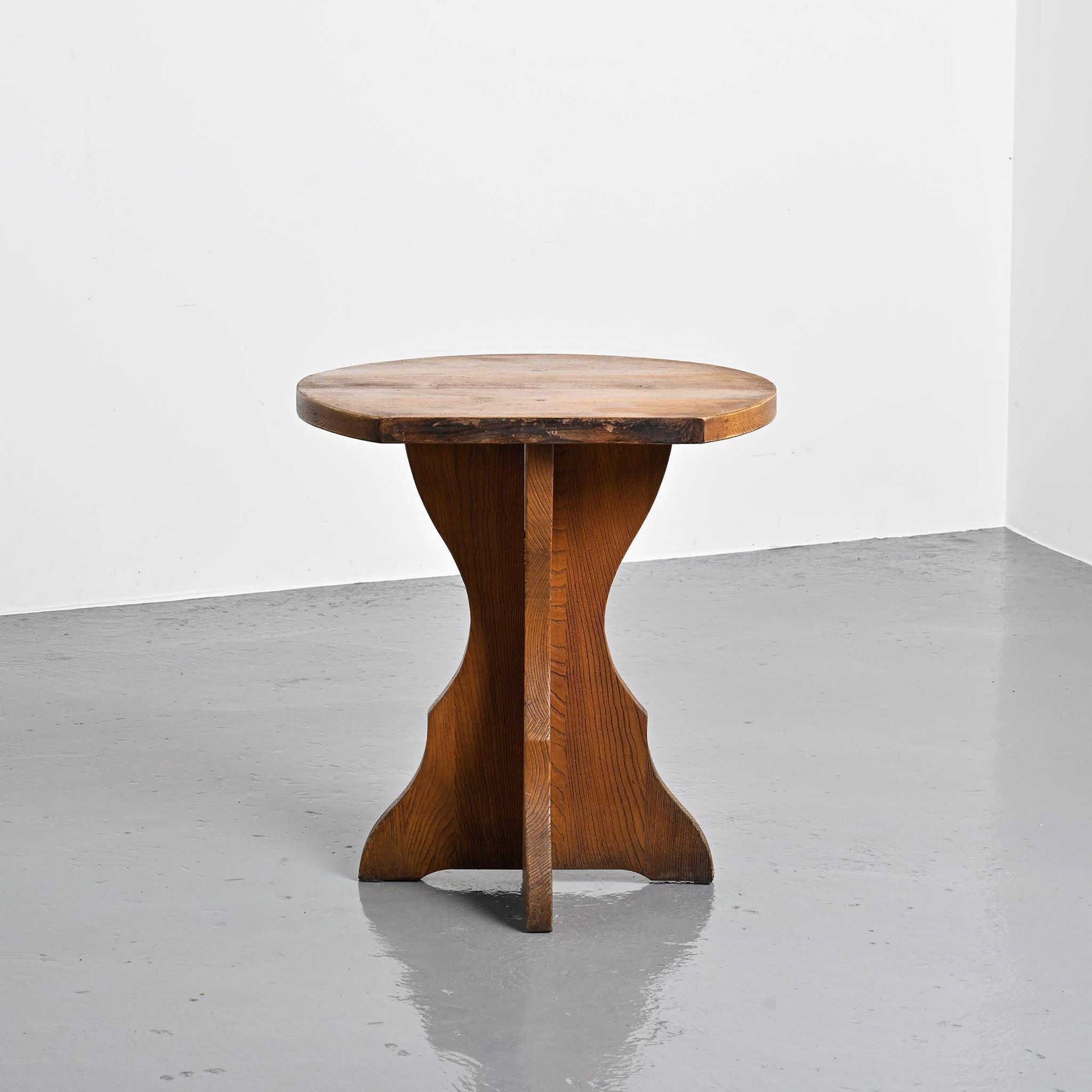 Table murale en bois massif, Alpes françaises, vers 1970