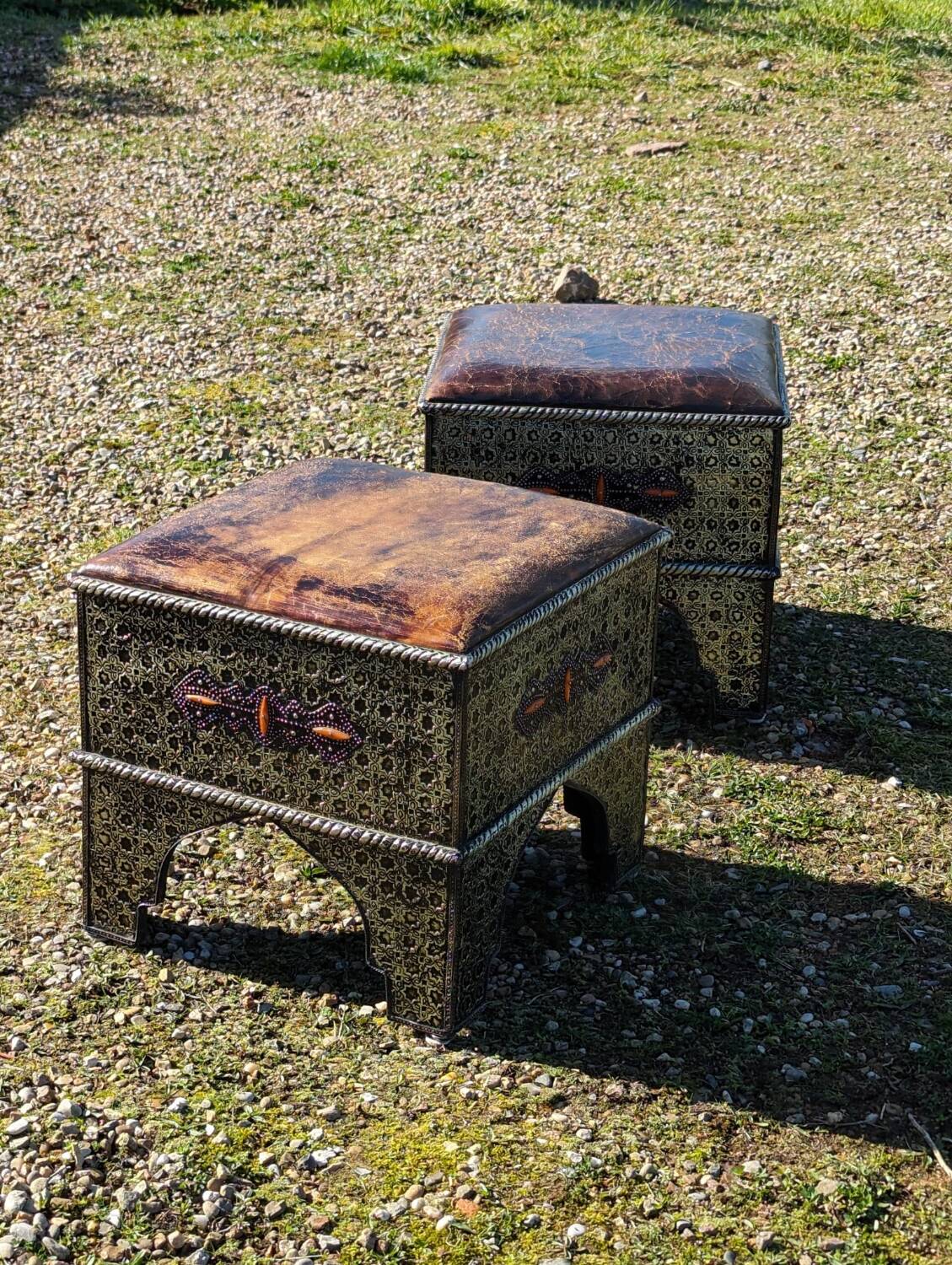 2 oriental stools/poufs in wood/metal/leather