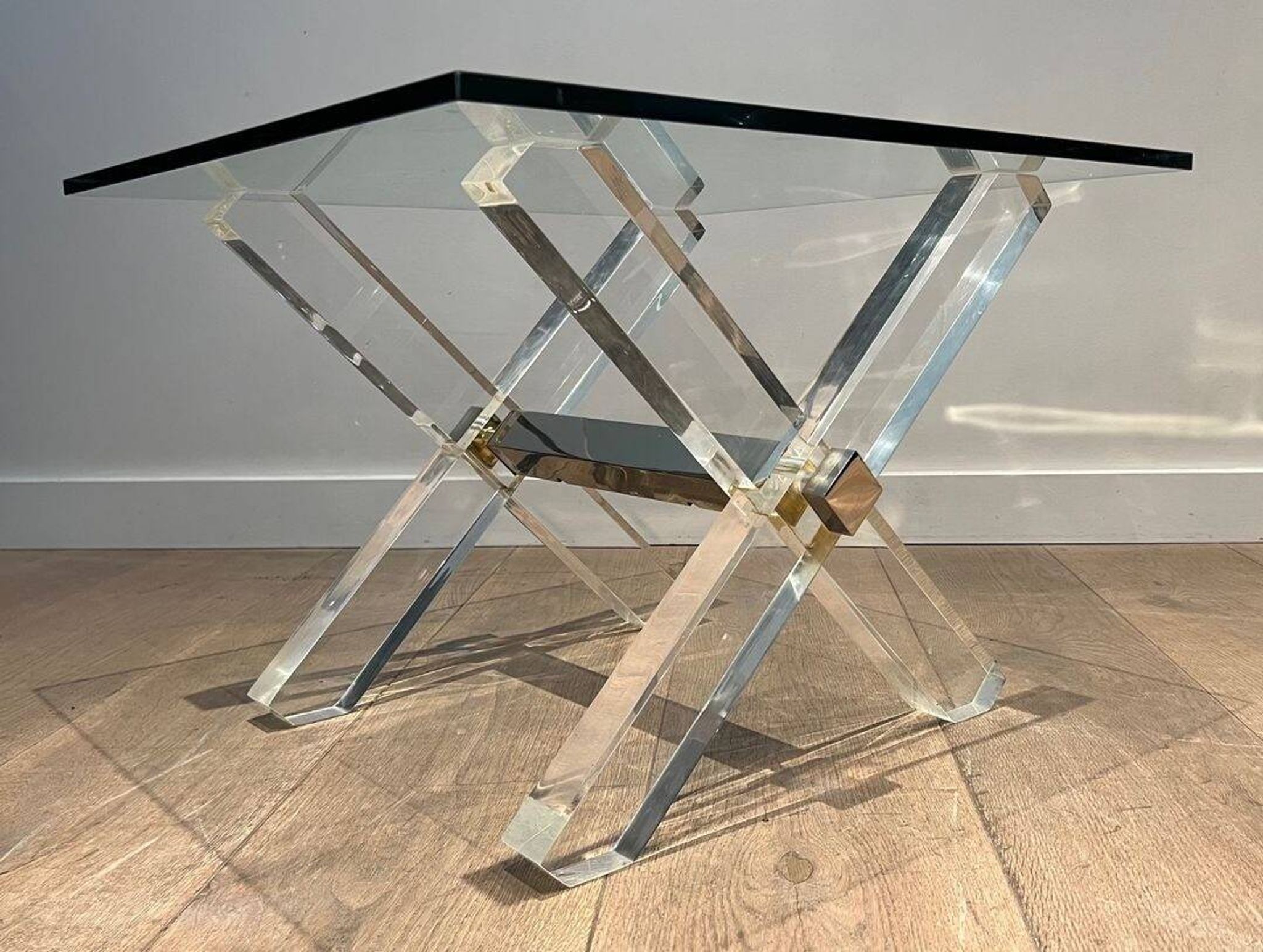 Paire de Bouts de Canapé en Plexiglass et Chrome à Piètement en X, Travail