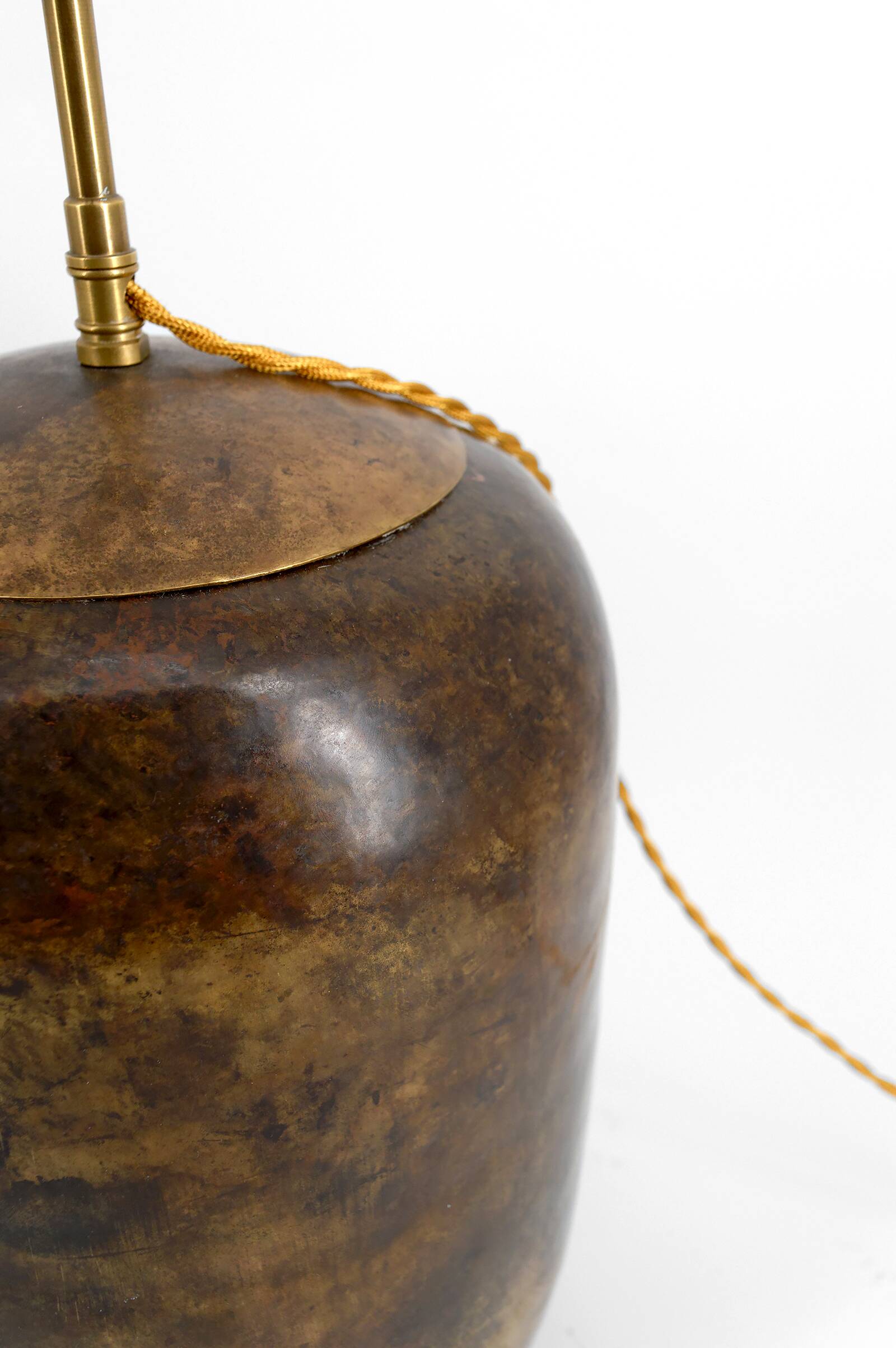 Art Deco modernist lamp in patinated brass, circa 1930.