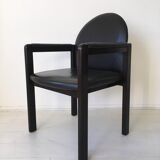 Six fauteuils en cuir noir et bois Bulo