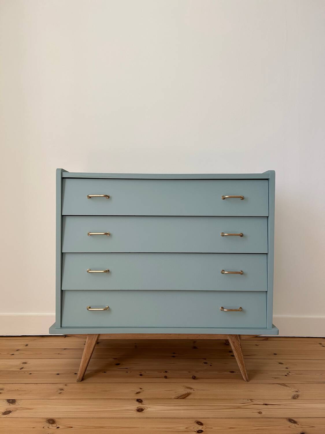 Commode vintage