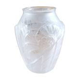 Art Deco vase in white frosted and translucent glass.