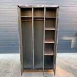 Industrial locker cabinet