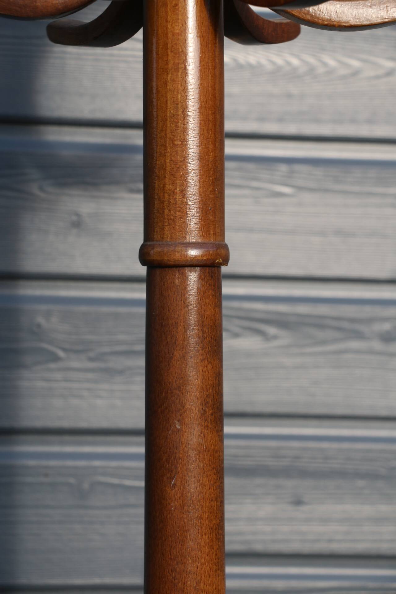 BAUMANN parrot coat rack dark beech umbrella stand olive head