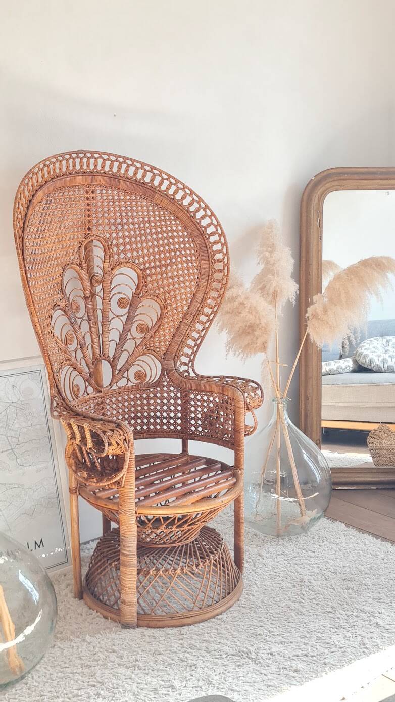 Emmanuelle chair Peacock vintage rattan