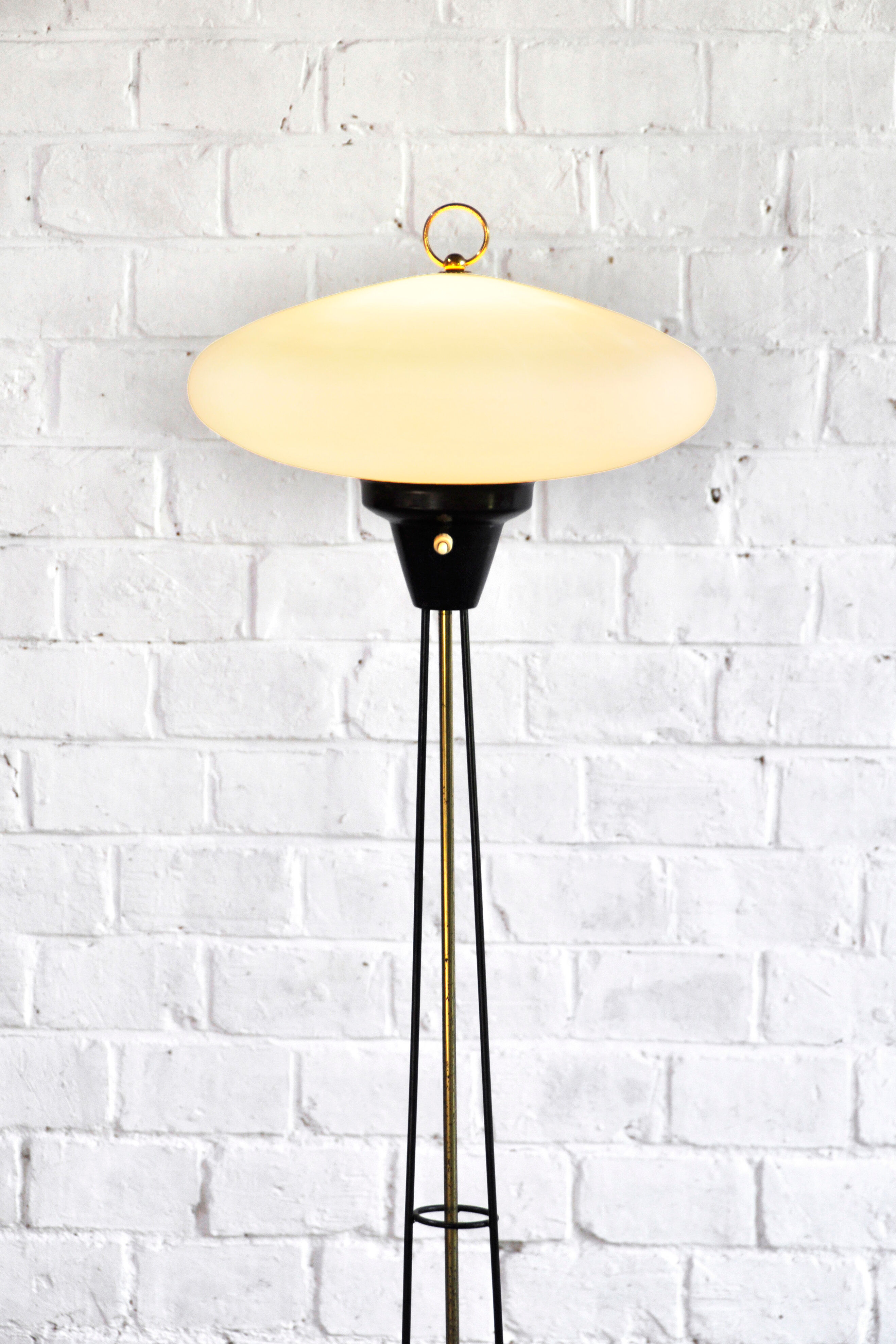 Italian tripod ufo floor lamp from stilnovo, 1950