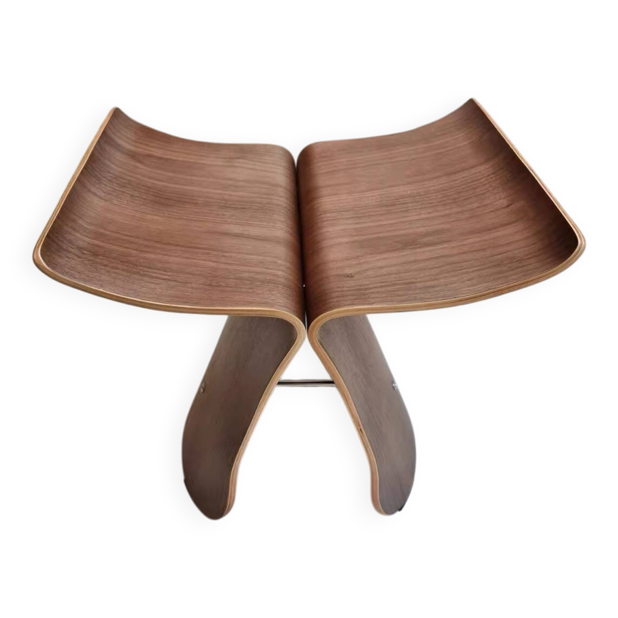 Icône du Design Japonais : Tabouret "Butterfly" de Sori Yanagi en Noye