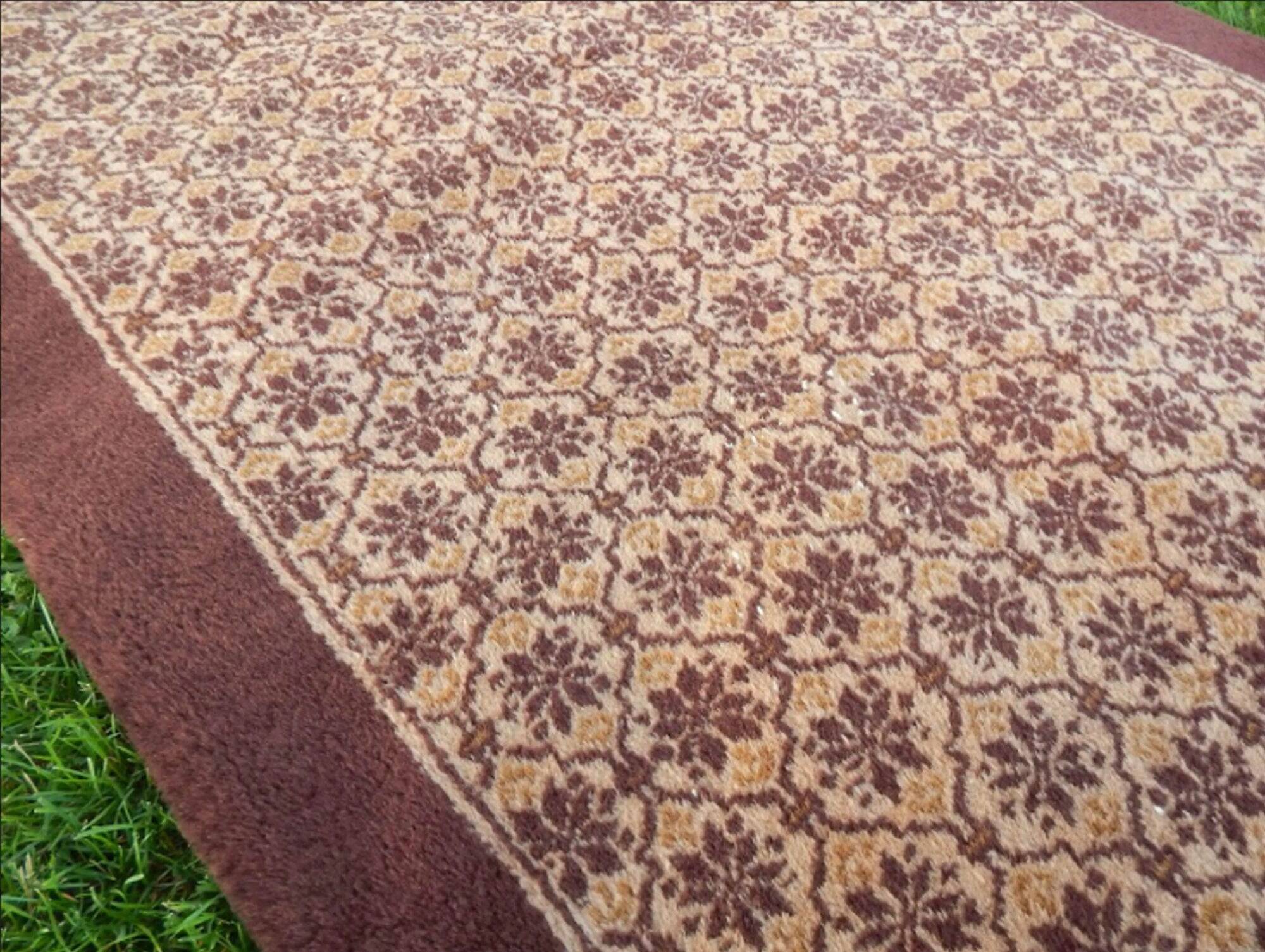 Vintage handmade Turkish rug 115x188 cm