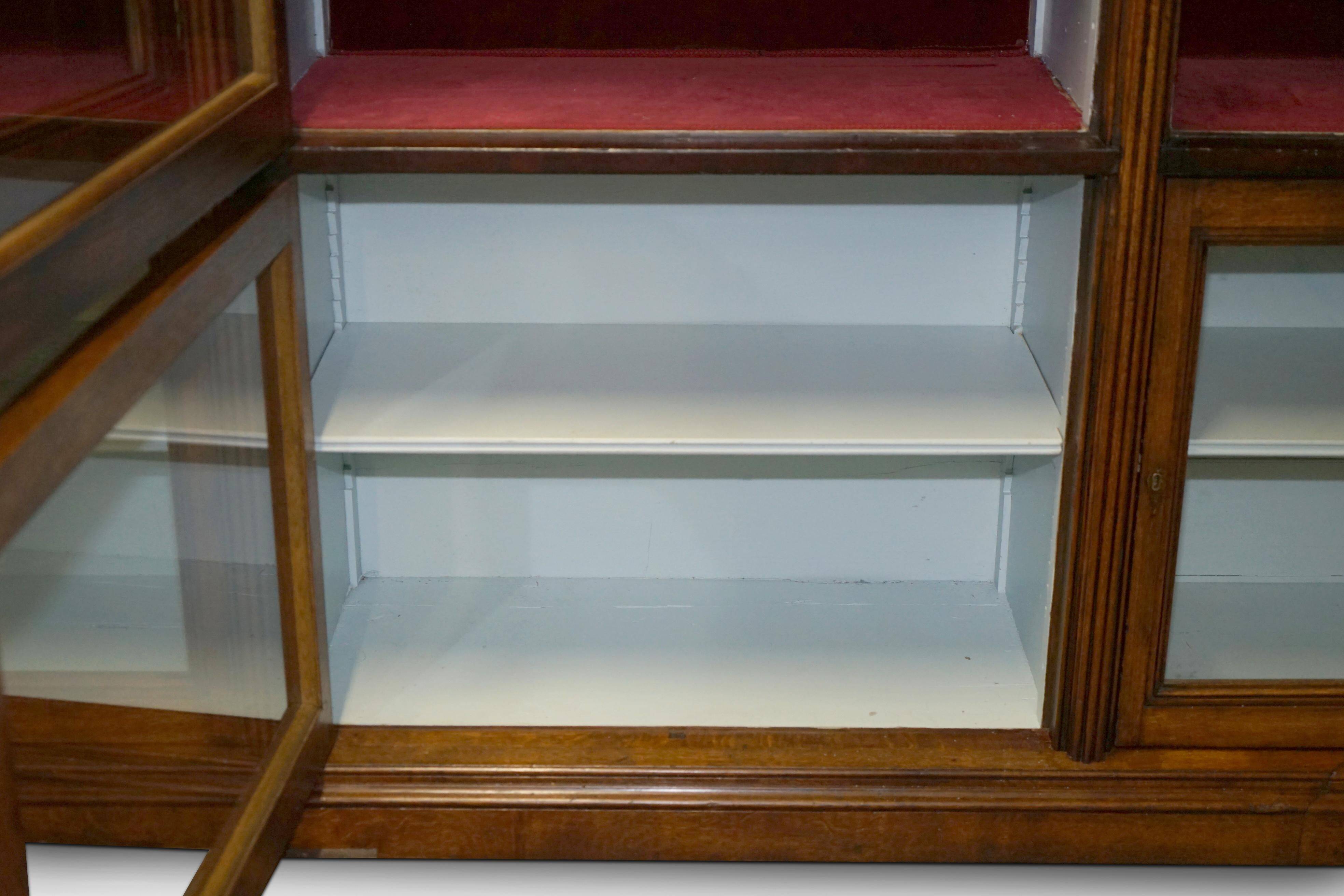 Bibliothèque antique style Samuel Pepys 1666, 2.8x3.9 m, suite victorien