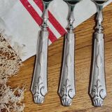 Set of 6 silver-plated fleur-de-lys dessert spoons