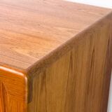 Buffet Hi-Fi danois en teck avec portes à tambour de Dyrlund, années 1970