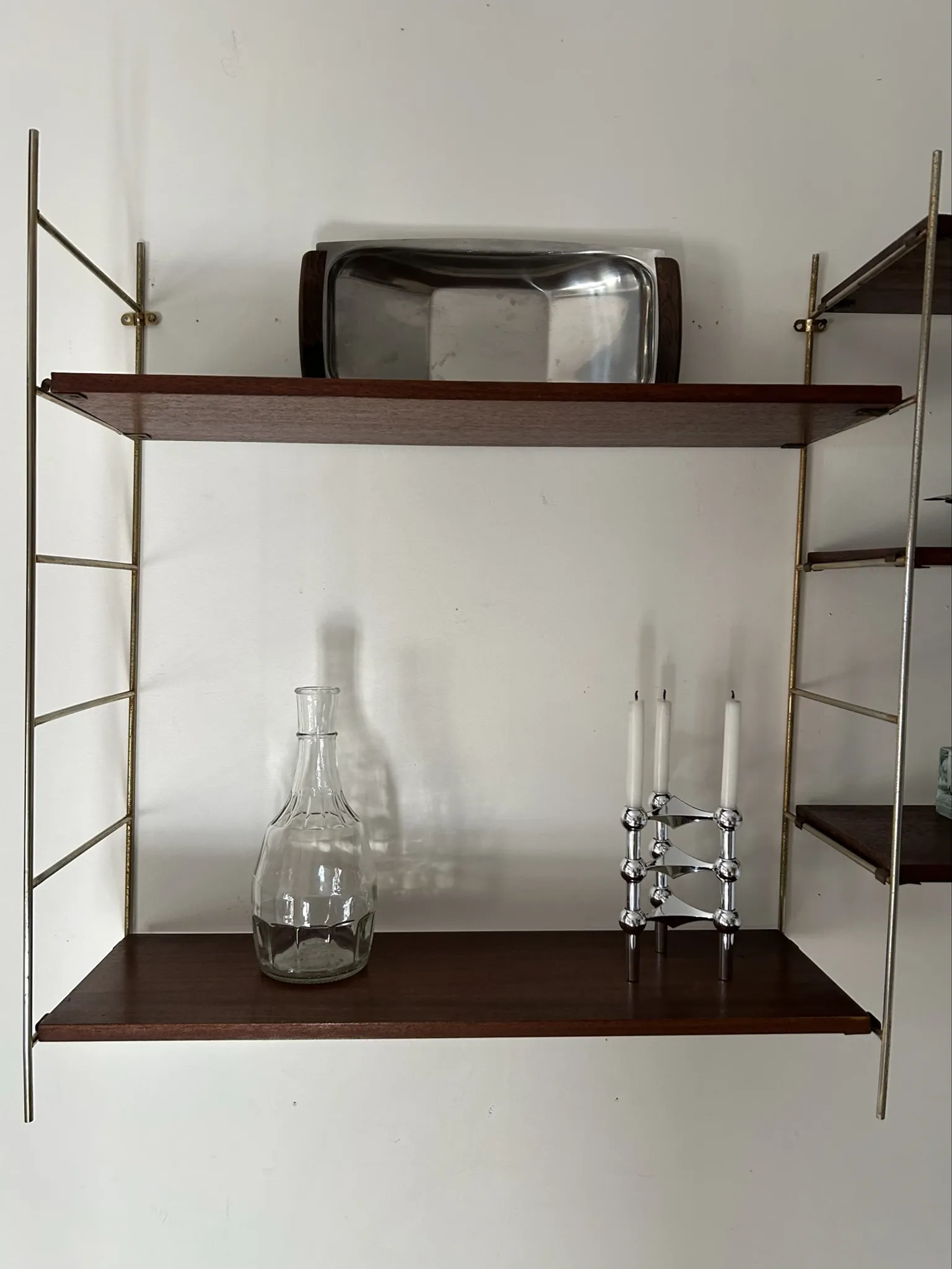 Double shelf in Tomado style