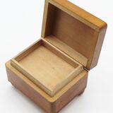 Former small wood with wooden music