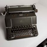 Hermes ambassador typewriter, 1952