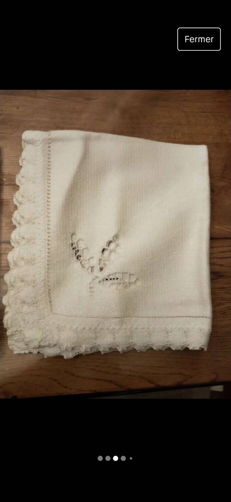 Nappe rectangulaire et 11 serviettes motif dentelle