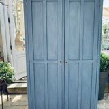 Parisian wardrobe and his bedside