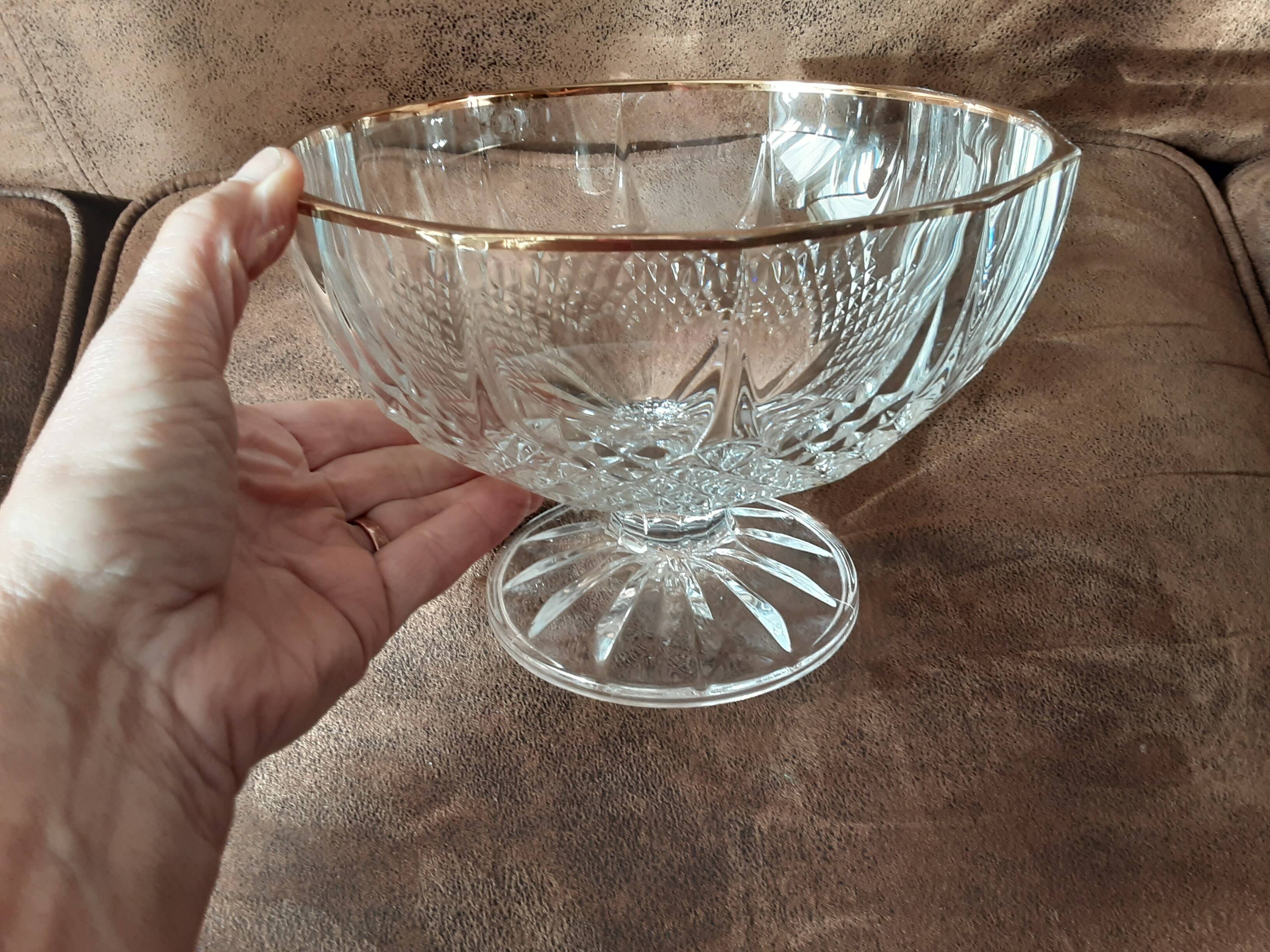 Crystal footed cup