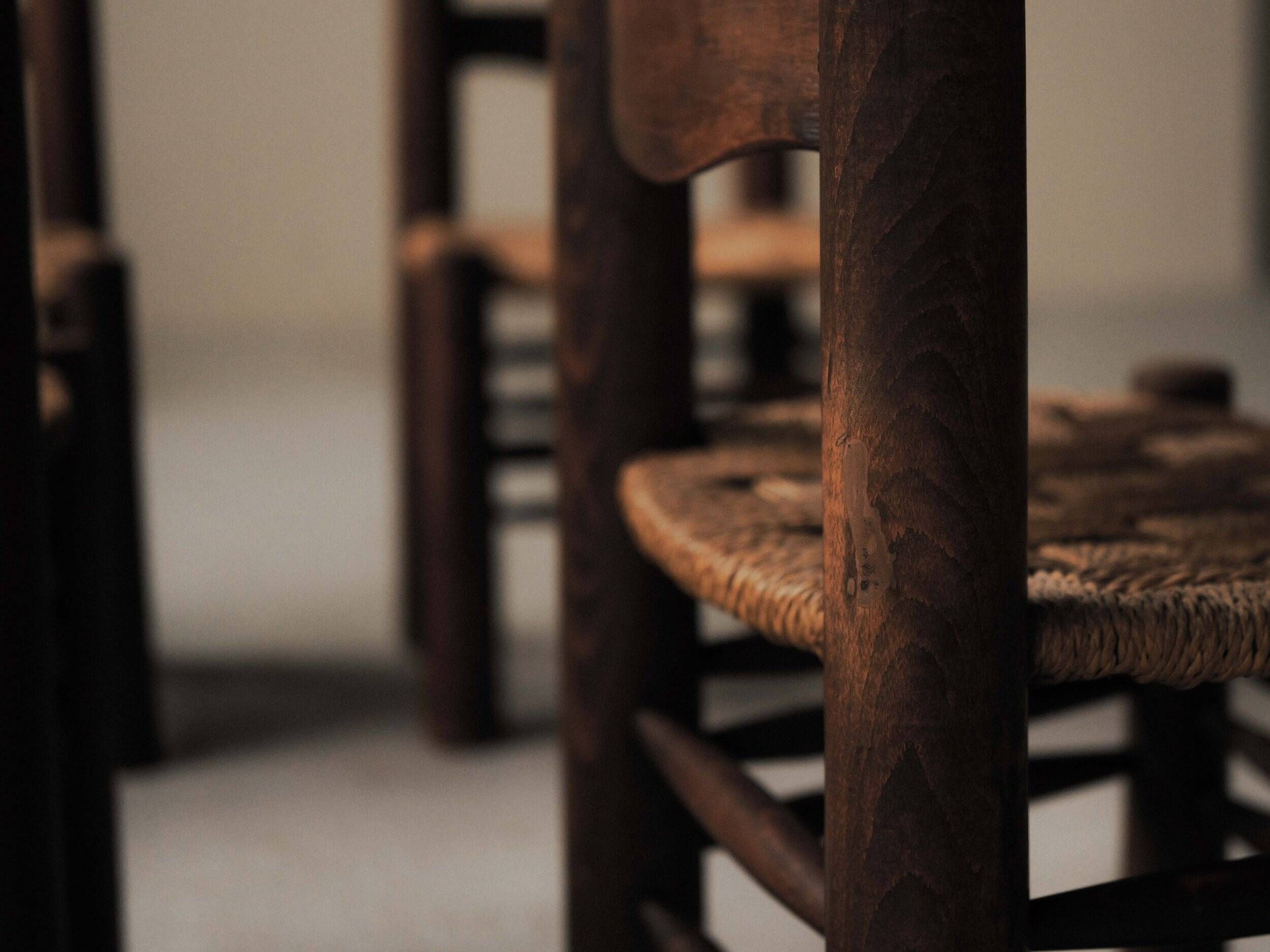 Set of 4 modernist chairs in beech and woven cord, France, circa 1940.