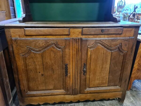 Buffet vaisselier en chêne