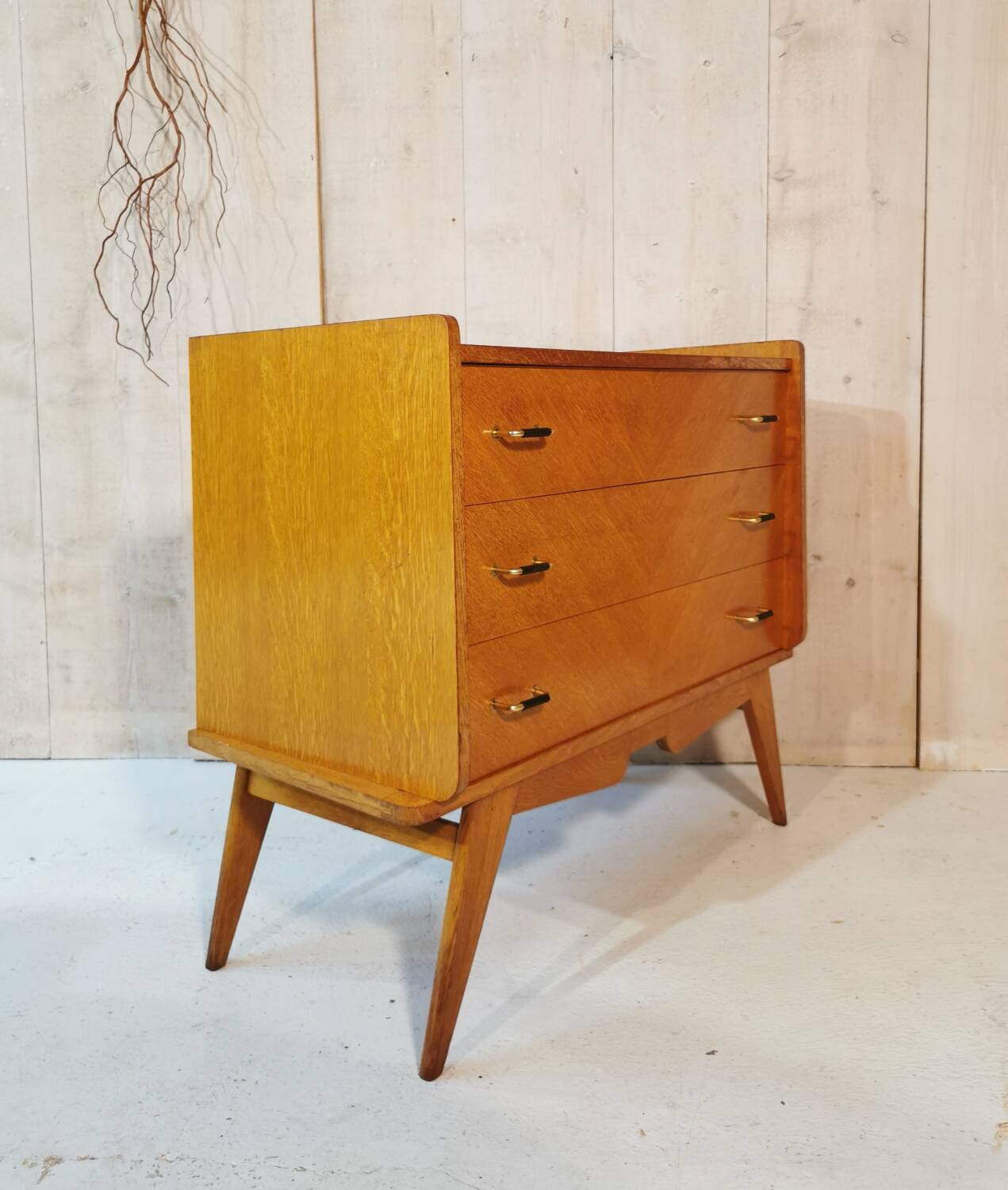 Vintage chest of drawers
