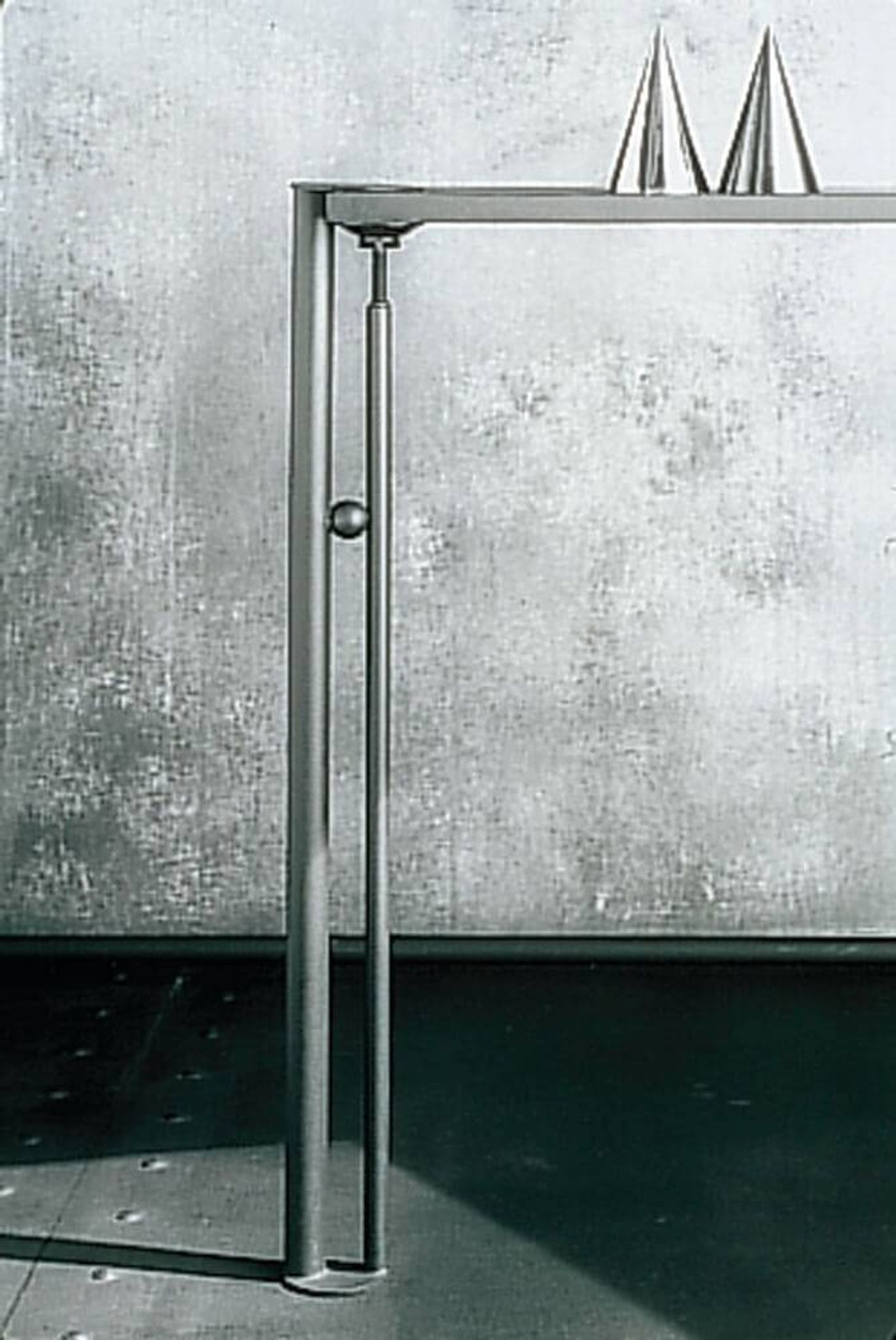 Table ronde "joe ship" design Philippe Starck vers 1982, 120 cm