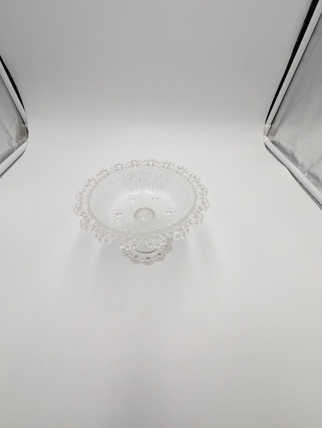 Coupe en verre moulé