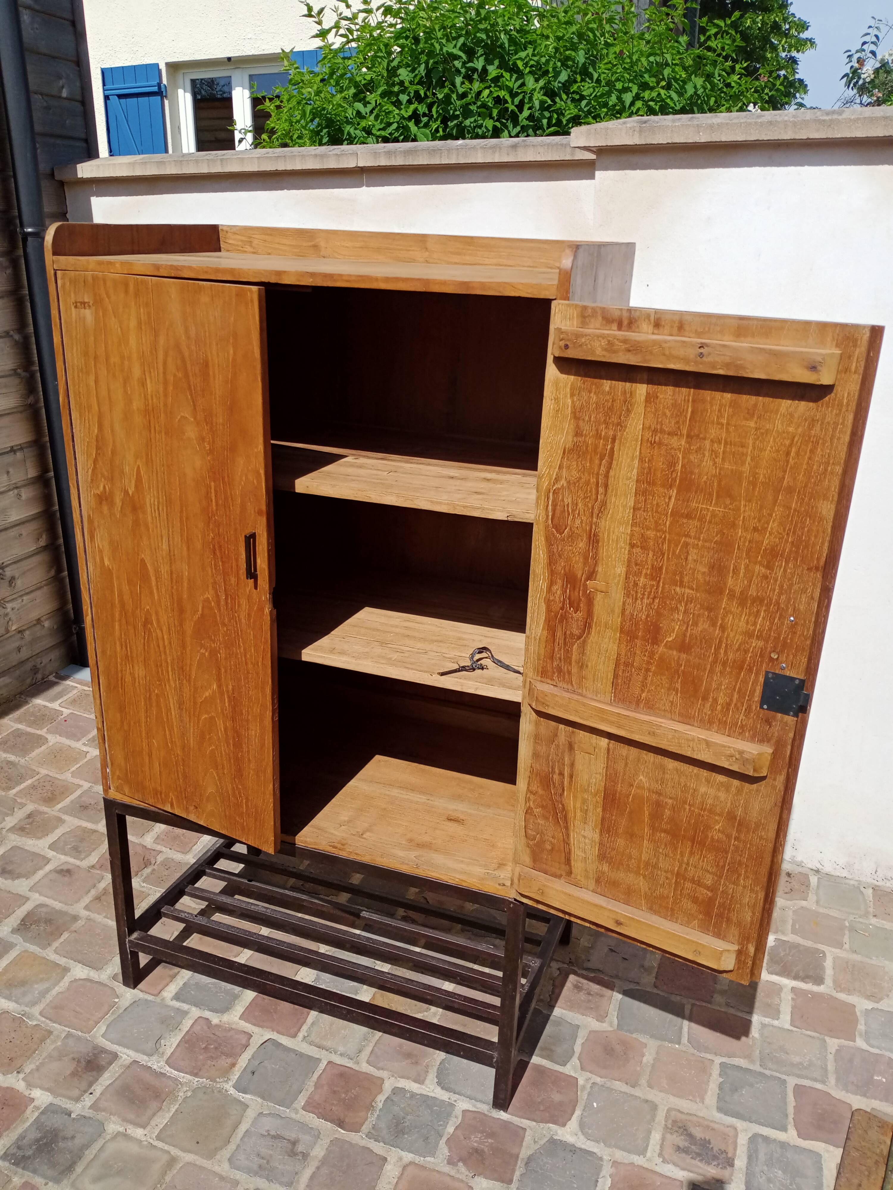 Vintage teak buffet