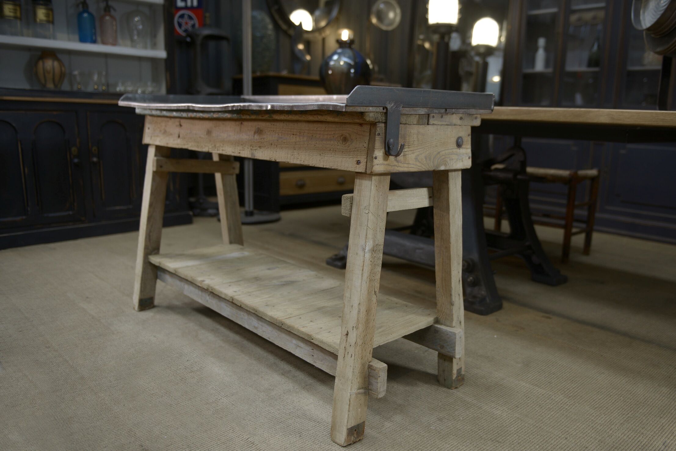 Industrial console table in fir and metal 1930