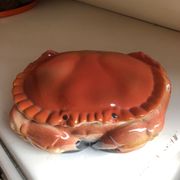 Boîte crabe en faïence signée Michel Caugant