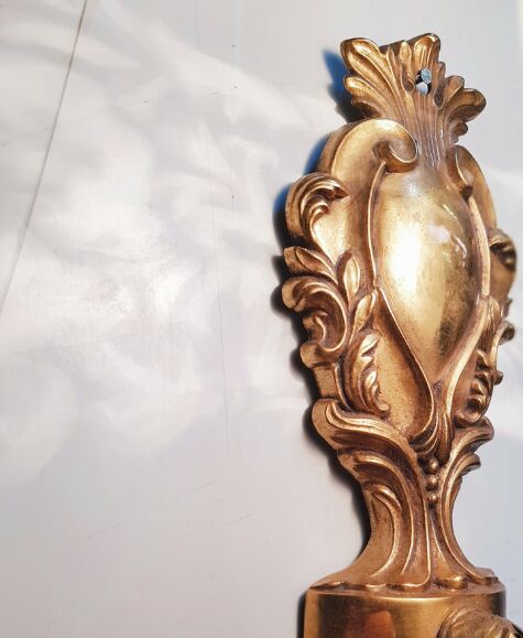 Wall sconce