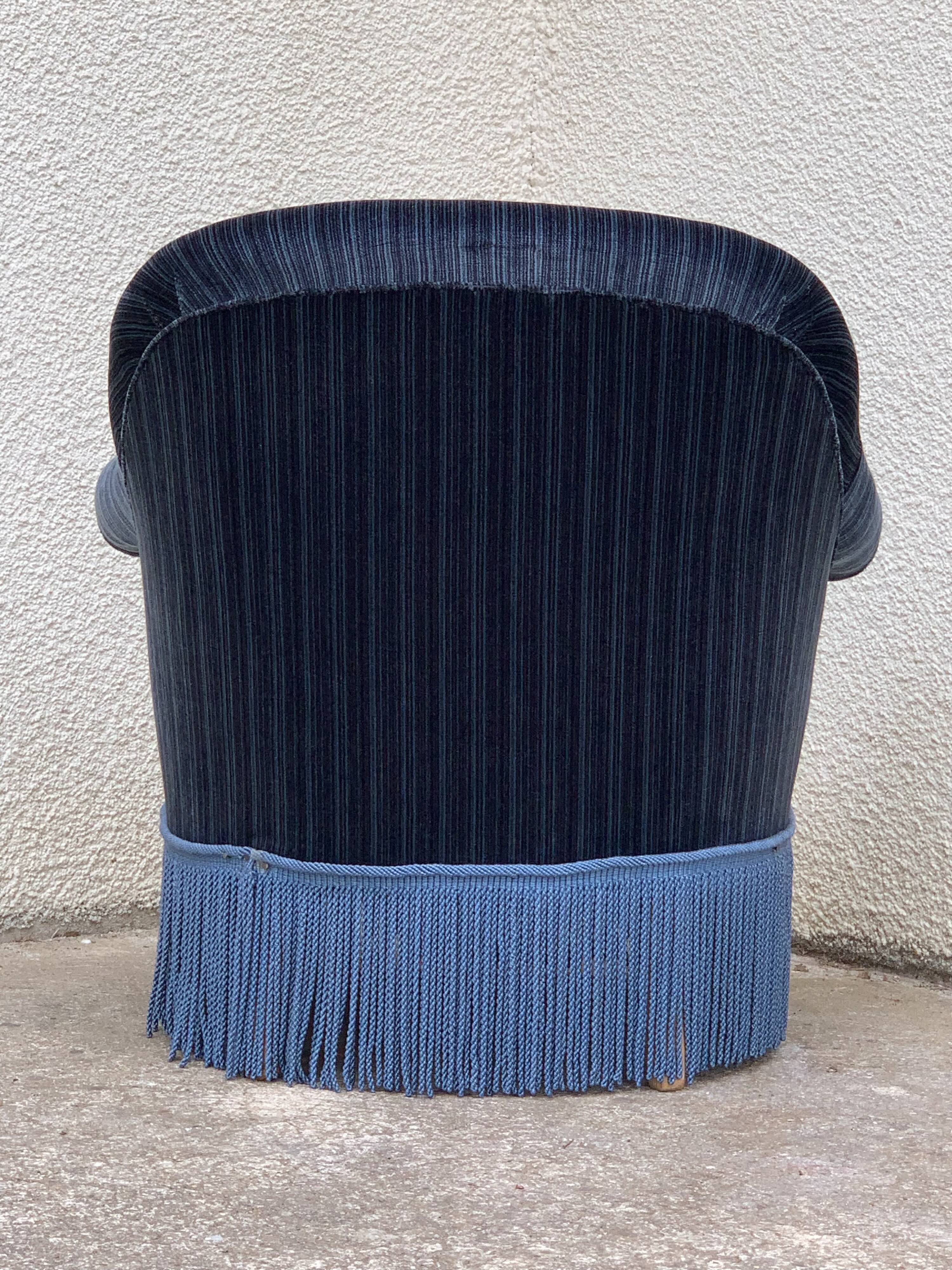 Jean blue velvet toad armchair