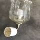Suspension lustre vintage en verre moulé forme tulipe