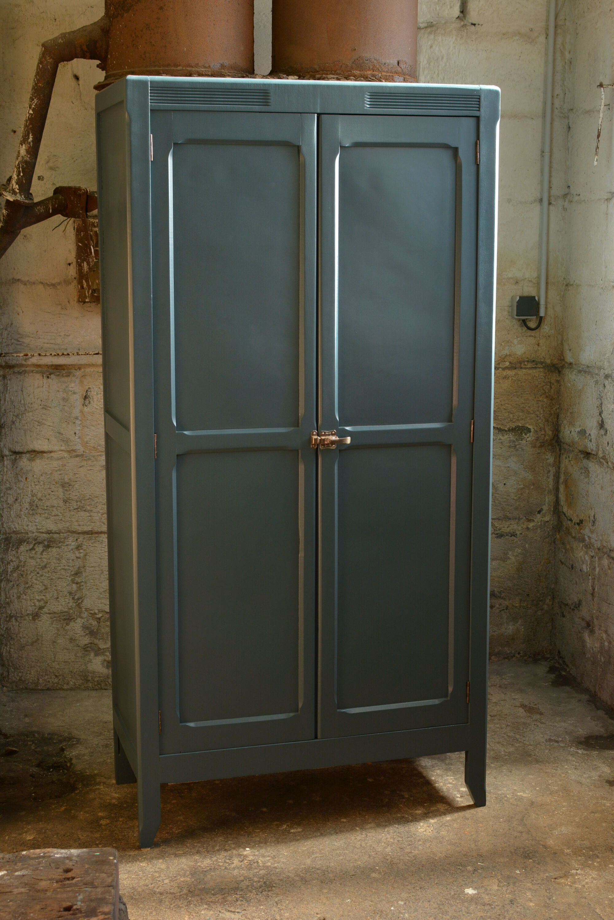 Armoire parisienne garde-manger