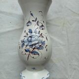 Moustiers vase