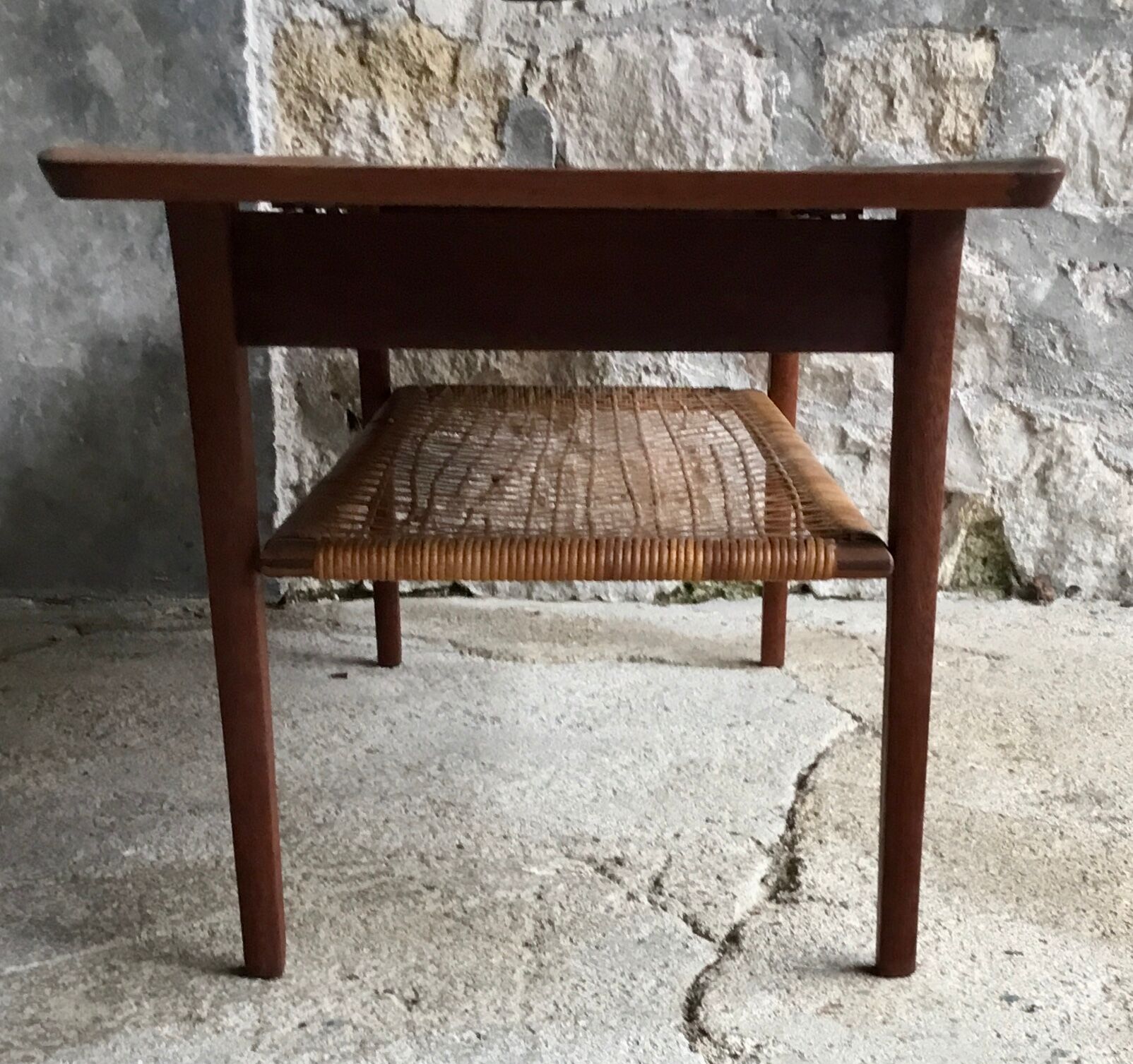 Table basse scandinave en teck mobelintarsia