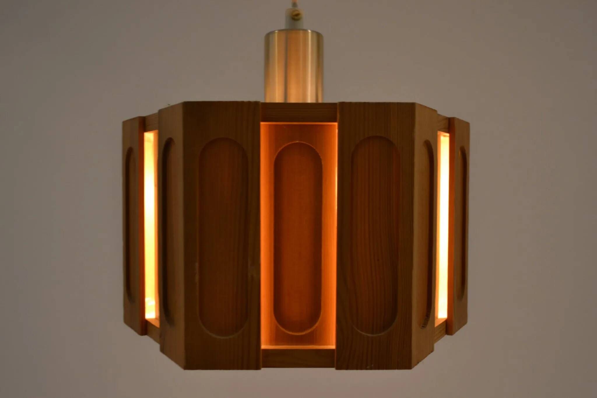 Suspension en pin architectural hexagonal, Suède, années 1970
