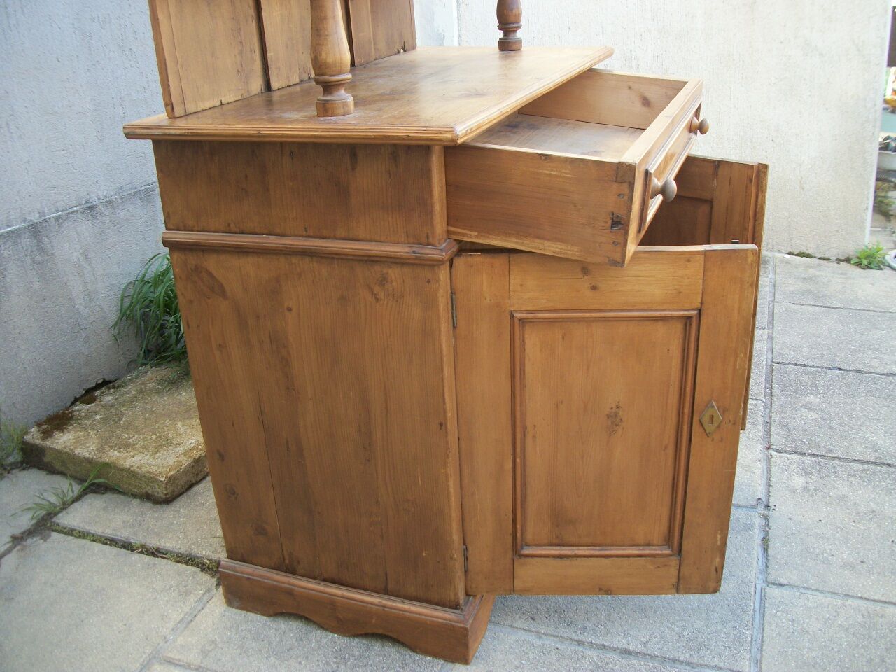 Buffet vitrine pin massif