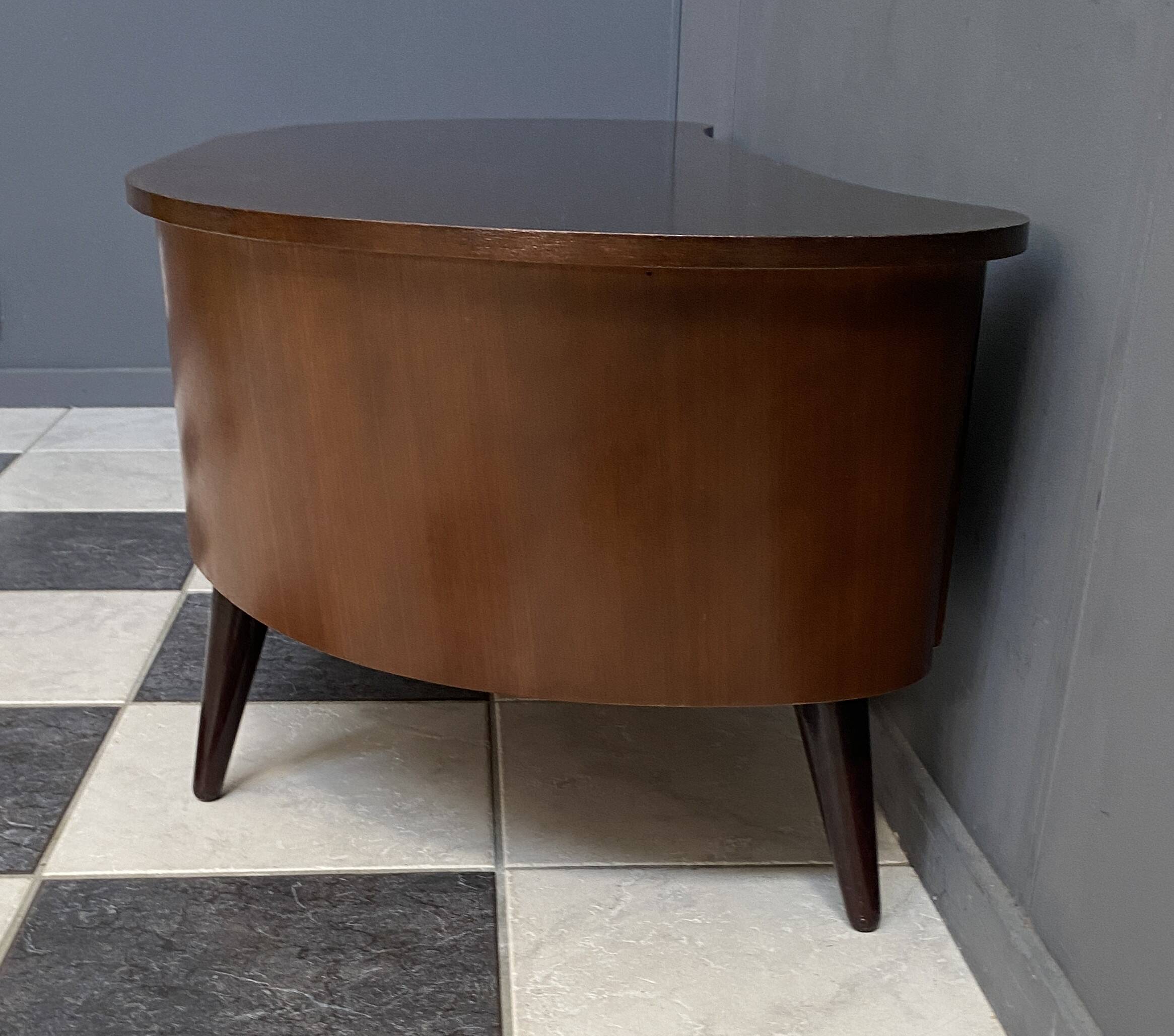 1960s kidney-shaped sideboard in two-tone wood