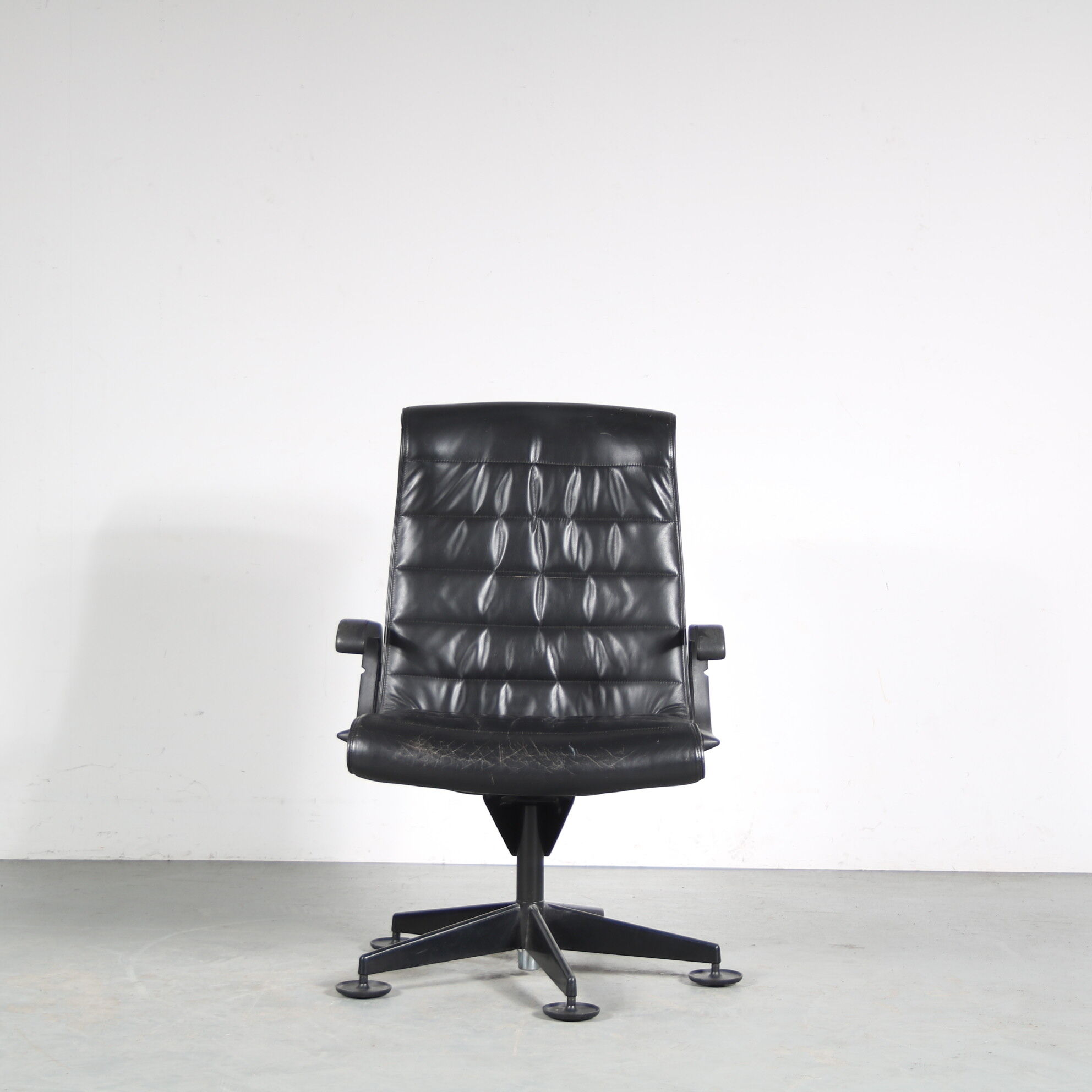 1980s Desk chair by Richard Sapper for Knoll International, USA