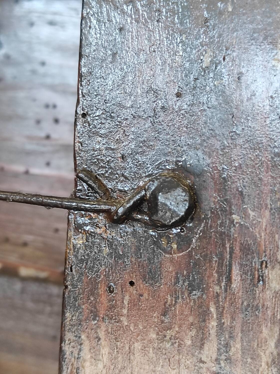 Wall dresser shelf for rustic wooden collection plates (fir and oak)