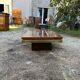 Table basse en ronce de noyer et laiton années 70