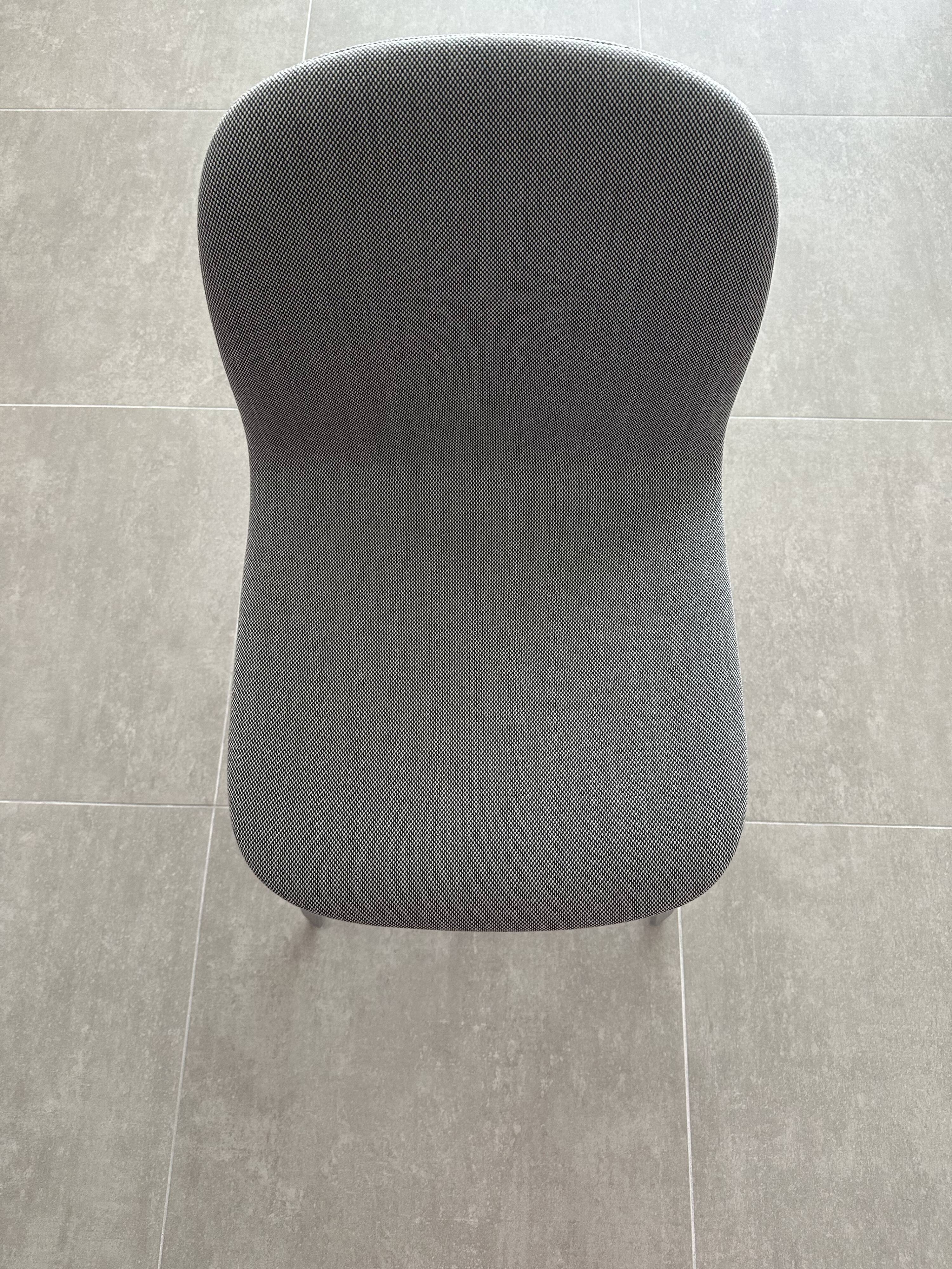 Muuto visu chair Wood base gray