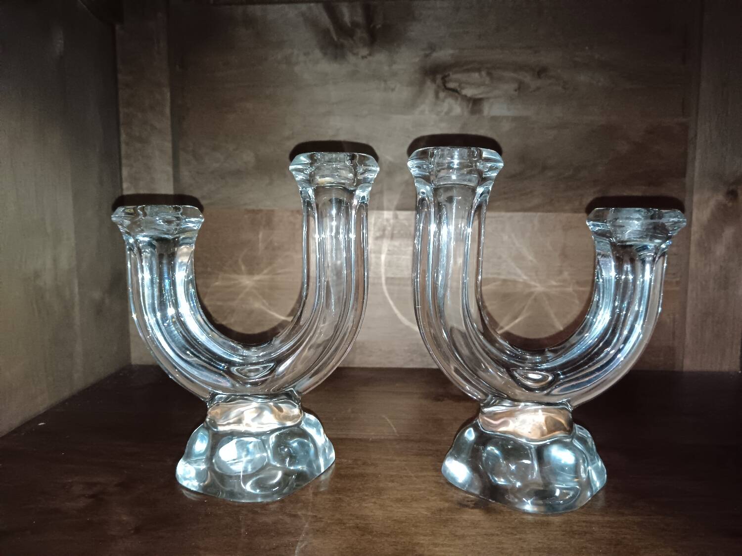 Pair of crystal candlesticks from Vannes.